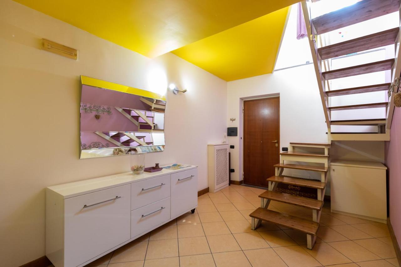 Colored House Until 7 People Above Sqplebiscito Napoli Exterior foto