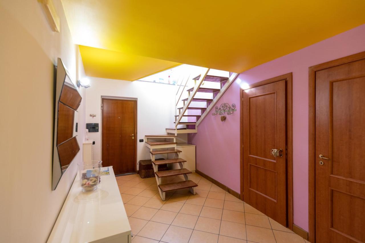 Colored House Until 7 People Above Sqplebiscito Napoli Exterior foto