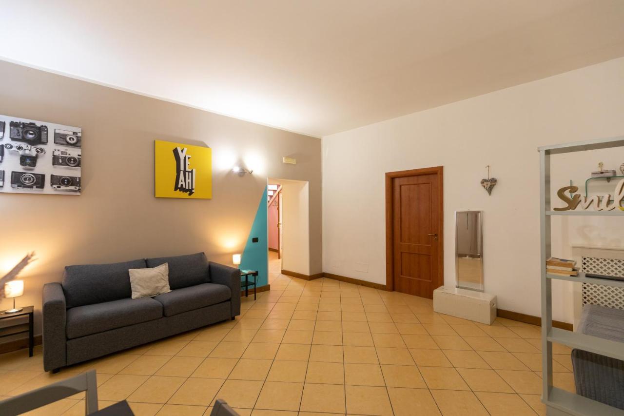 Colored House Until 7 People Above Sqplebiscito Napoli Exterior foto